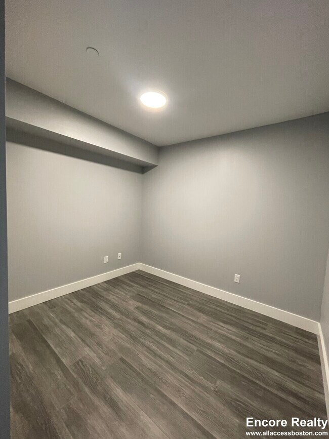 Building Photo - 365 Western Ave