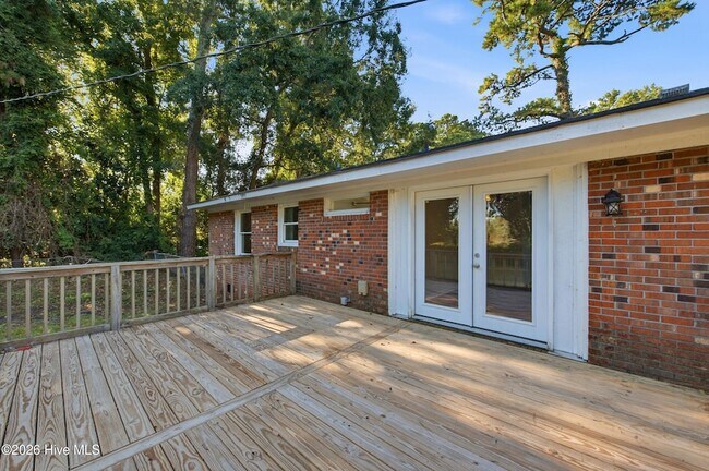 Building Photo - 130 Mohican Trail