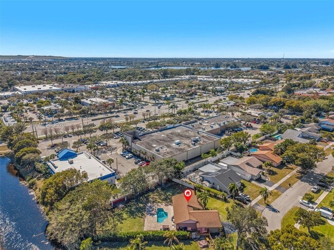 Building Photo - 3802 NW 1st Pl