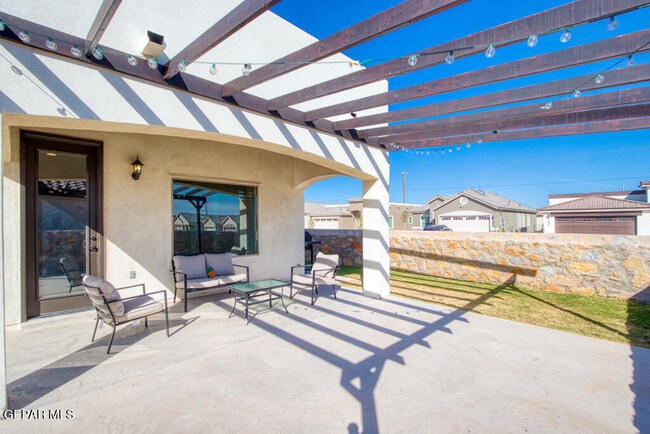 Building Photo - 13772 Newton Ct