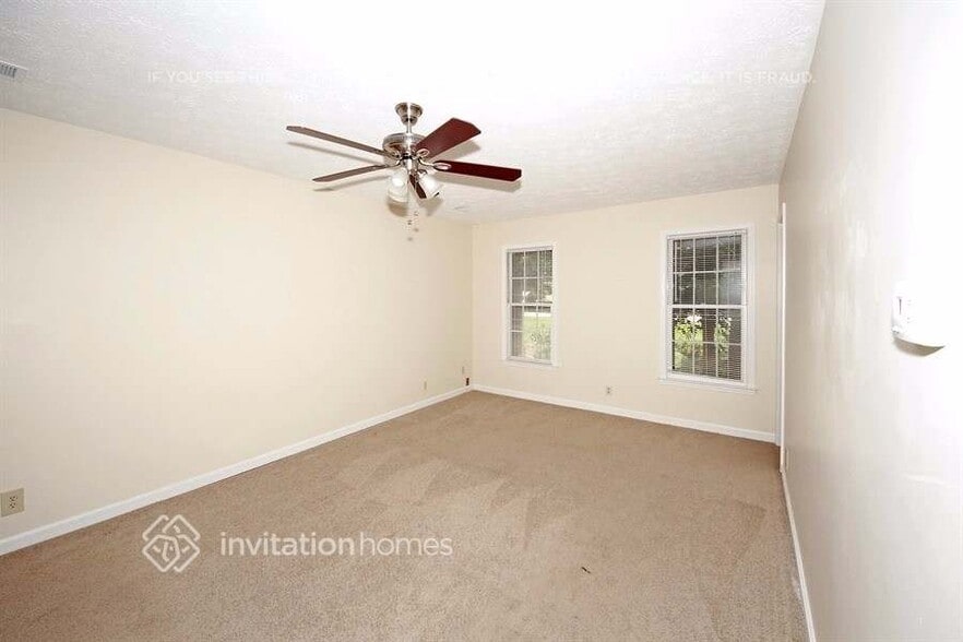 Building Photo - 3884 Hunting Ridge Dr SW