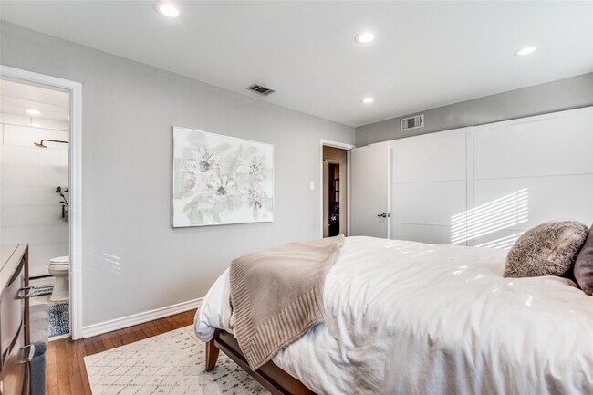 Building Photo - 6551 Highgate Ln
