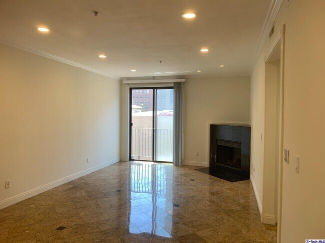 Building Photo - 625 S Berendo St
