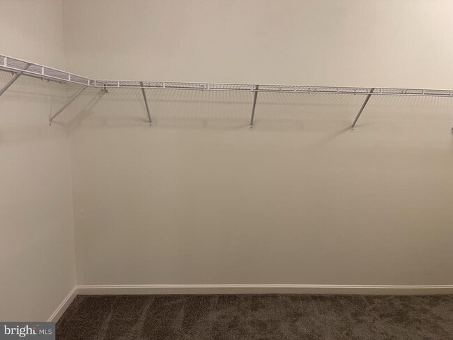 Building Photo - 113 Trails Way