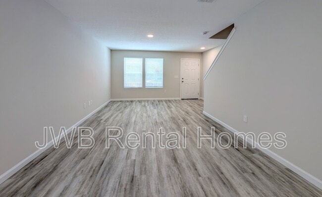 Building Photo - 1043 Oakley St