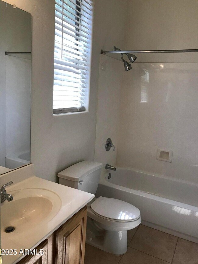 Building Photo - 16804 W Northampton Rd