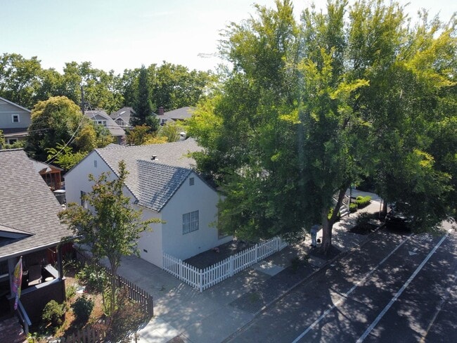 Building Photo - 3140 S Street