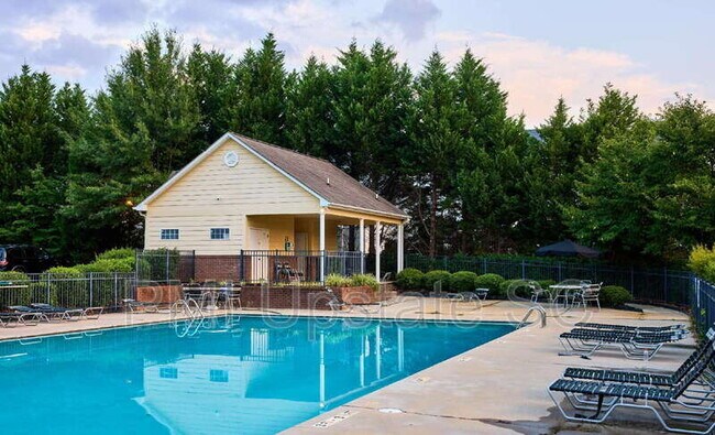 Building Photo - 457 Woodbark Ct