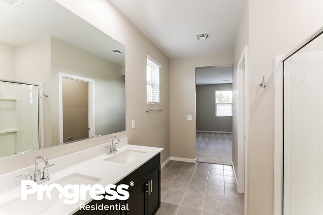 Building Photo - 4732 S 69th Ave