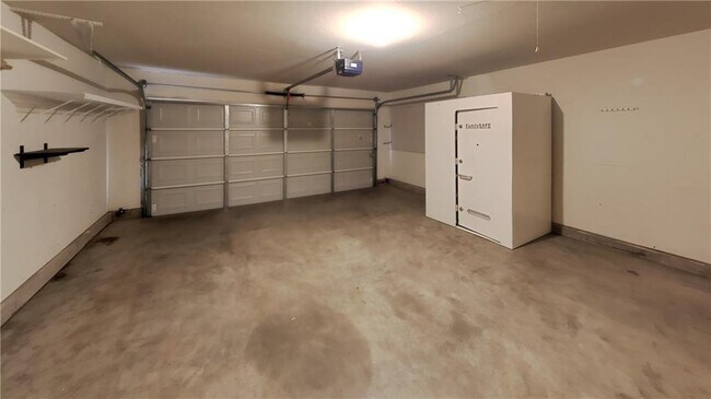 Building Photo - 1420 SE 15th St