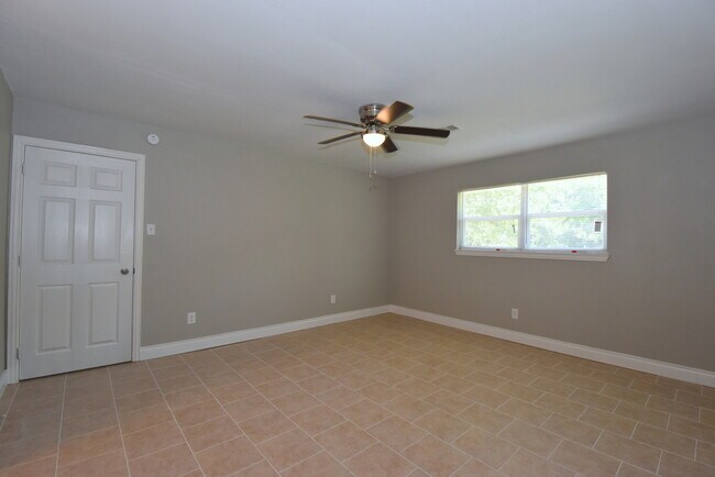 Building Photo - 3615 Willie Way