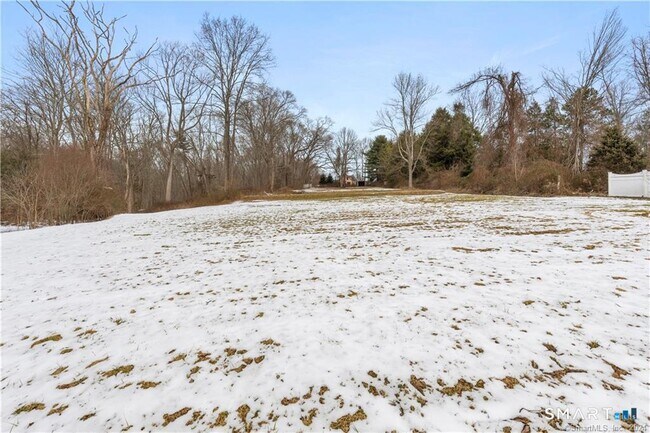 Building Photo - 1162 Moose Hill Rd