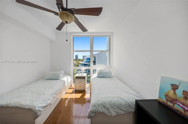 Building Photo - 3131 NE 188th St