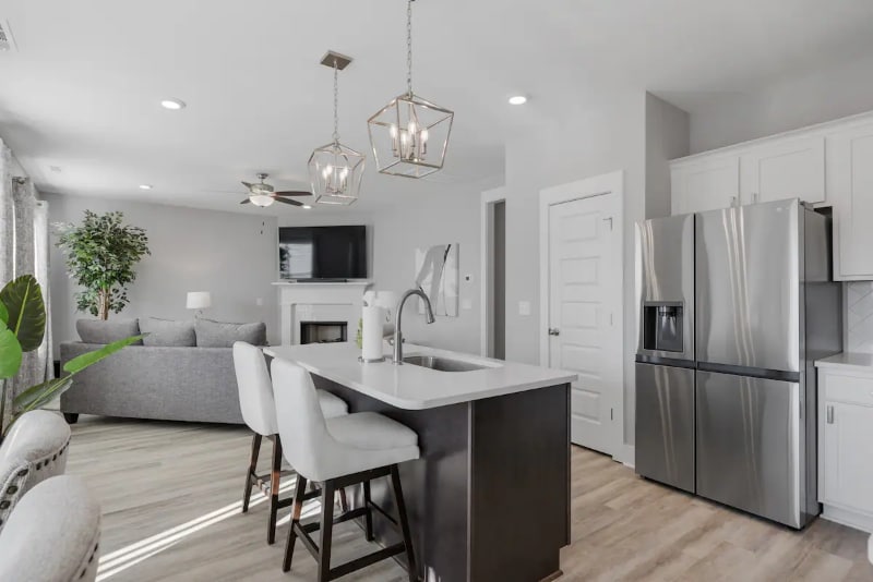 Building Photo - 129 Weller Ln