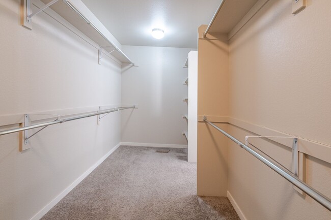 Building Photo - Stunning 3 Bed 2.5 Bath Home in Harvest Village