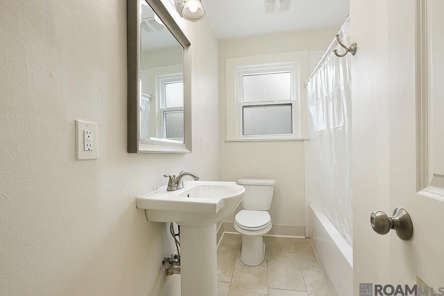 Building Photo - 4314 Mimosa St