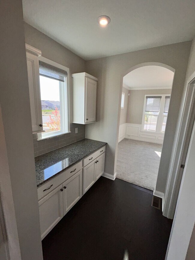 Building Photo - Home For Lease