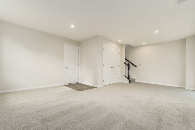 Building Photo - 7675 Felder Dr