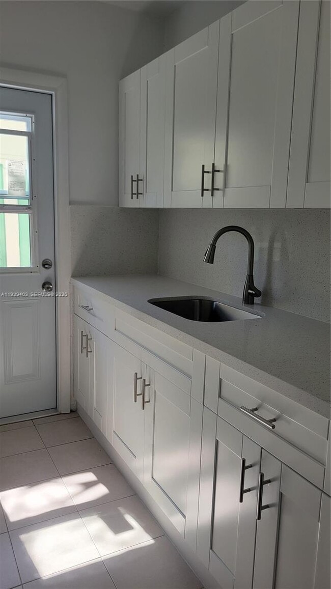 Building Photo - 655 Meridian Ave