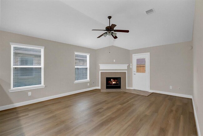 Building Photo - 10143 Rose Willow Ln