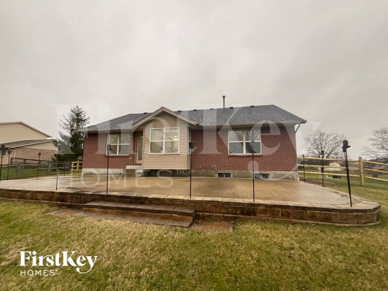 Building Photo - 5416 Shady Meadows Dr