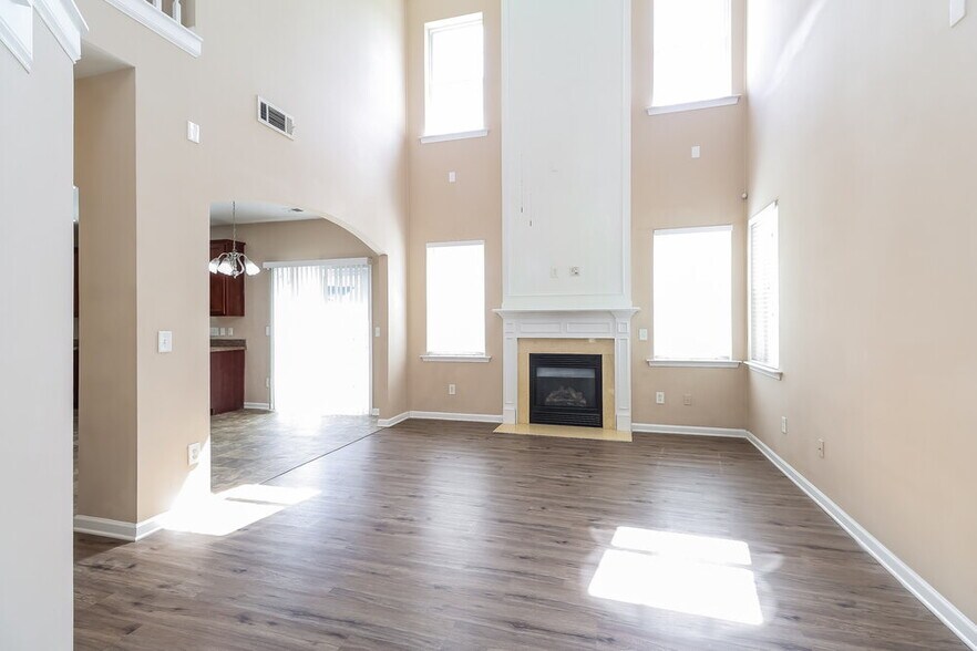 Building Photo - 939 Old Forester Ln