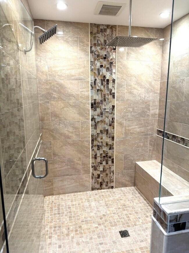 Building Photo - 459 Pinnacle Way