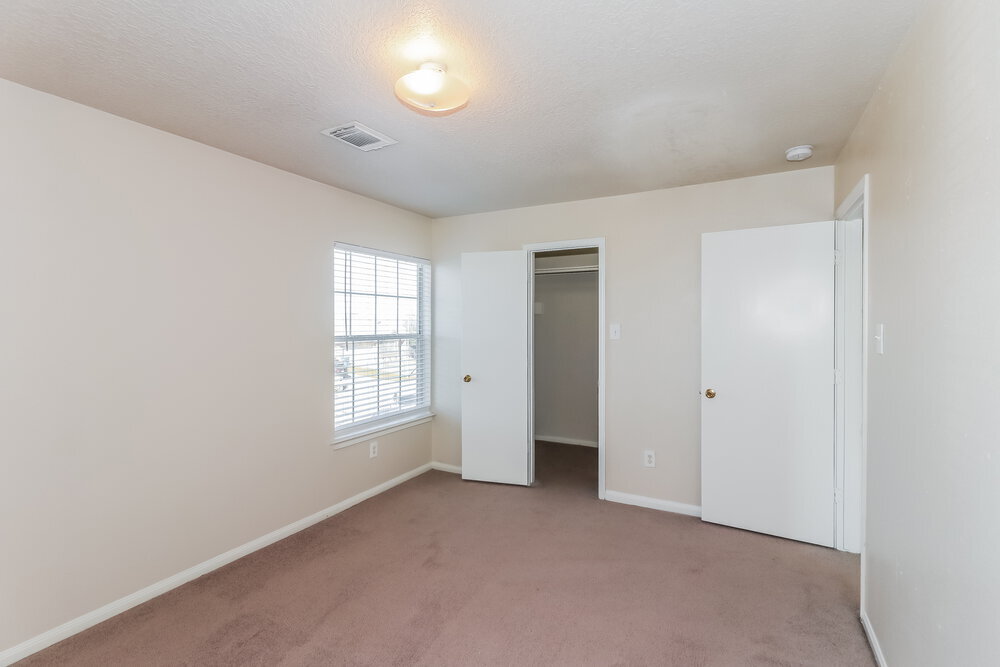 Building Photo - 7931 Brook Trail Cir