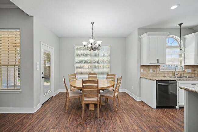 Building Photo - 13314 Enchanted Way
