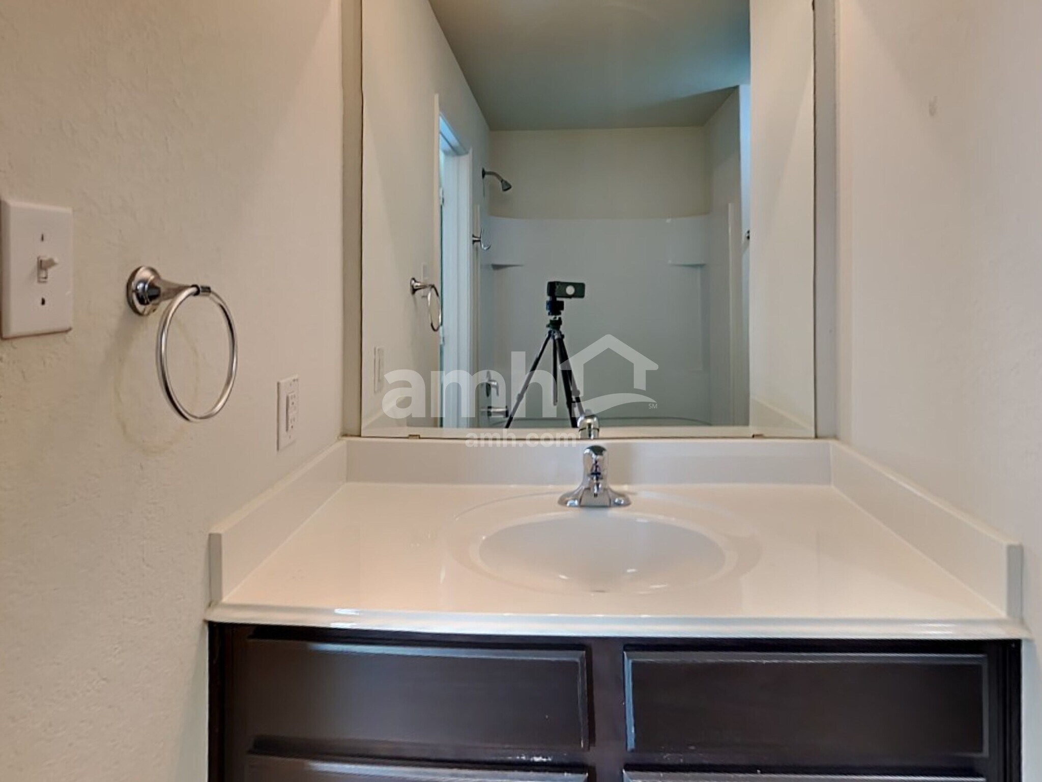 Building Photo - 7559 Bowdre