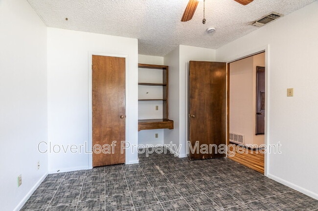 Building Photo - 3503 Clearfield Dr