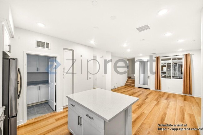 Building Photo - 836 Lexi Ln