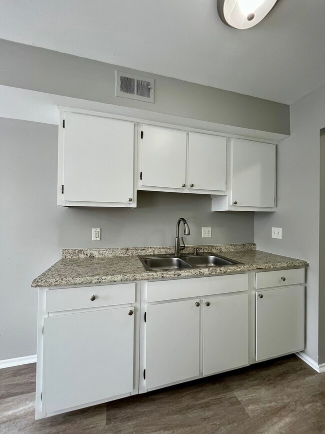 Building Photo - 11333 Old Goddard Rd