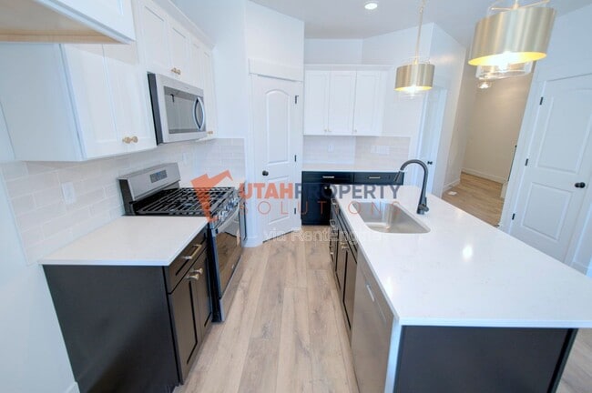 Building Photo - 4419 Templar Dr