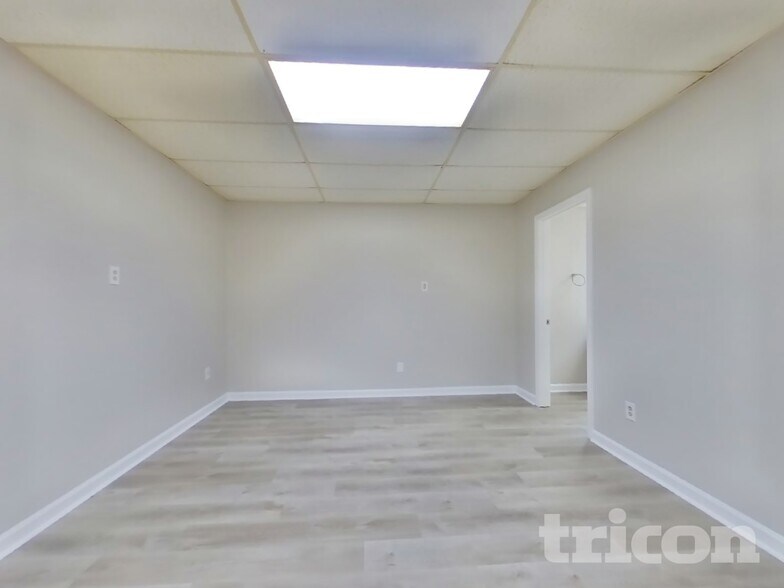 Building Photo - 128 Cliff Ct