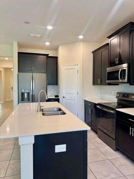 Building Photo - 4596 Storytelling Way