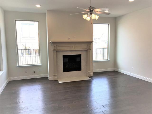 Building Photo - 6924 Royal View Dr