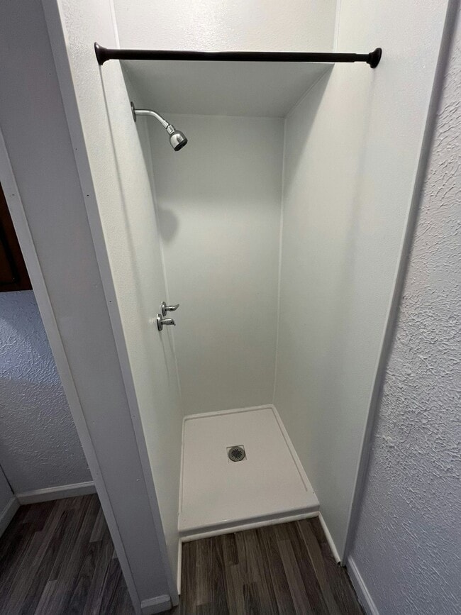 Building Photo - 209 Staunton St