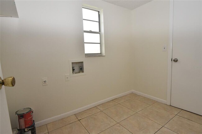 Building Photo - 16106 Sagebrush Rd