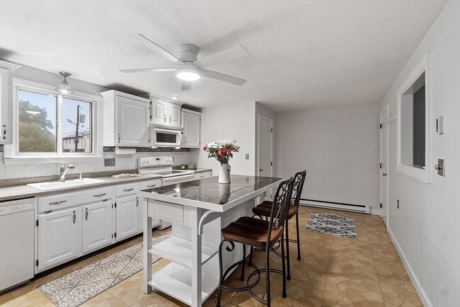Building Photo - 45 Merrimac St
