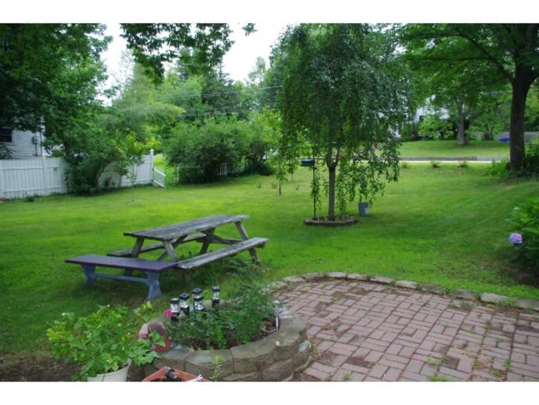 Building Photo - 259 High