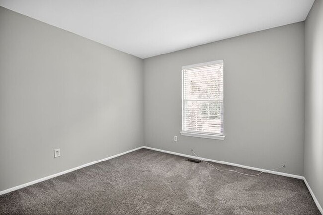 Building Photo - New Interior Upgrades 3 Bedroom Duplex wit...