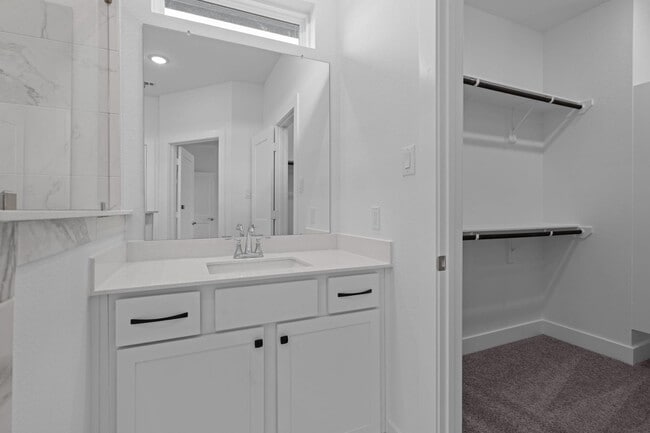 Building Photo - 1312 Shaded Rock Dr