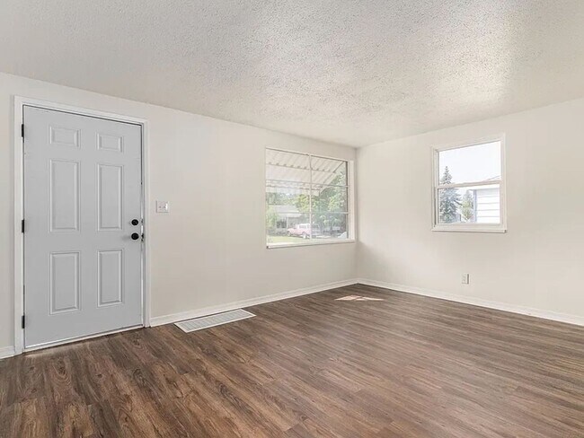 Building Photo - Charming, Updated 3 Bed Spokane Home w/ Fenced Yard and Storage Shed!