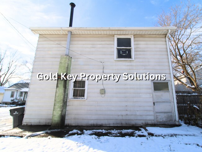 Primary Photo - 2930 Fletcher St