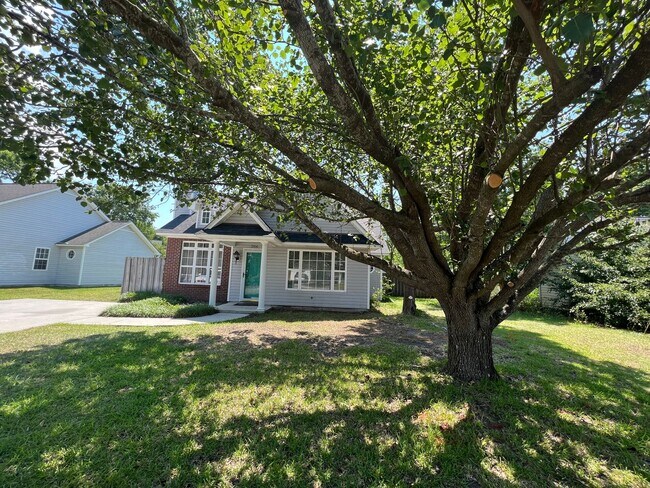 Building Photo - Charming 3 Bedroom, 2 Bath Home in Ogden!
