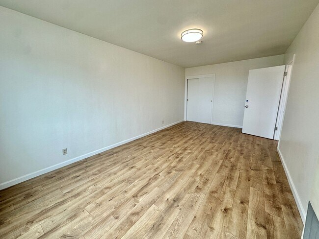 Building Photo - 251 Texas St