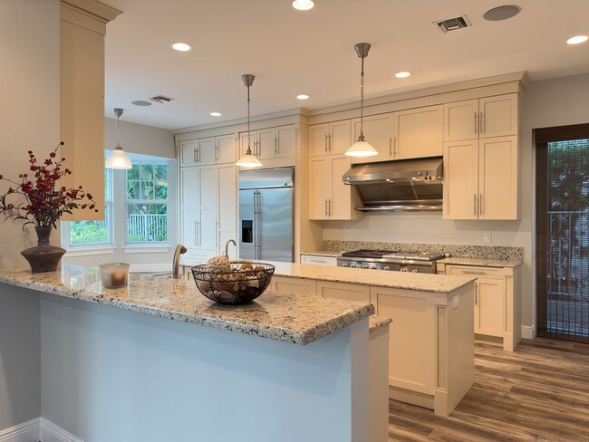 Building Photo - 1115 Ponce de Leon Dr
