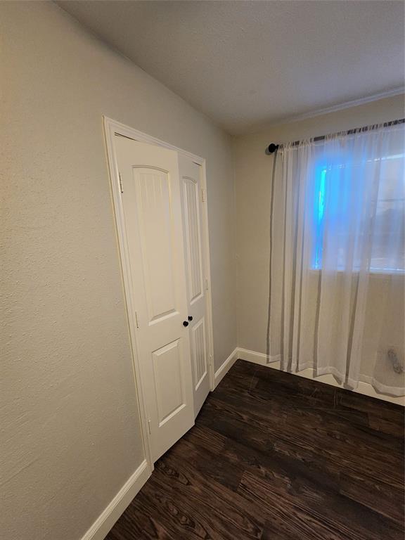 Building Photo - 2123 Quail Valley E Dr
