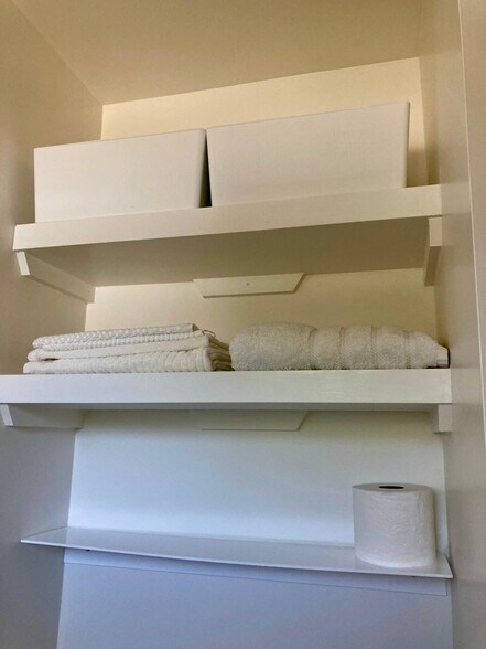 shelves/storage above toilet - 626 Bonair Way